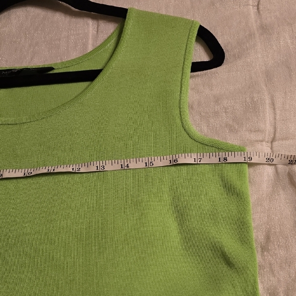 Ming Wang 2 Pieces Black and Green Blazer with Floral Lace And Top - Picture 8 of 15